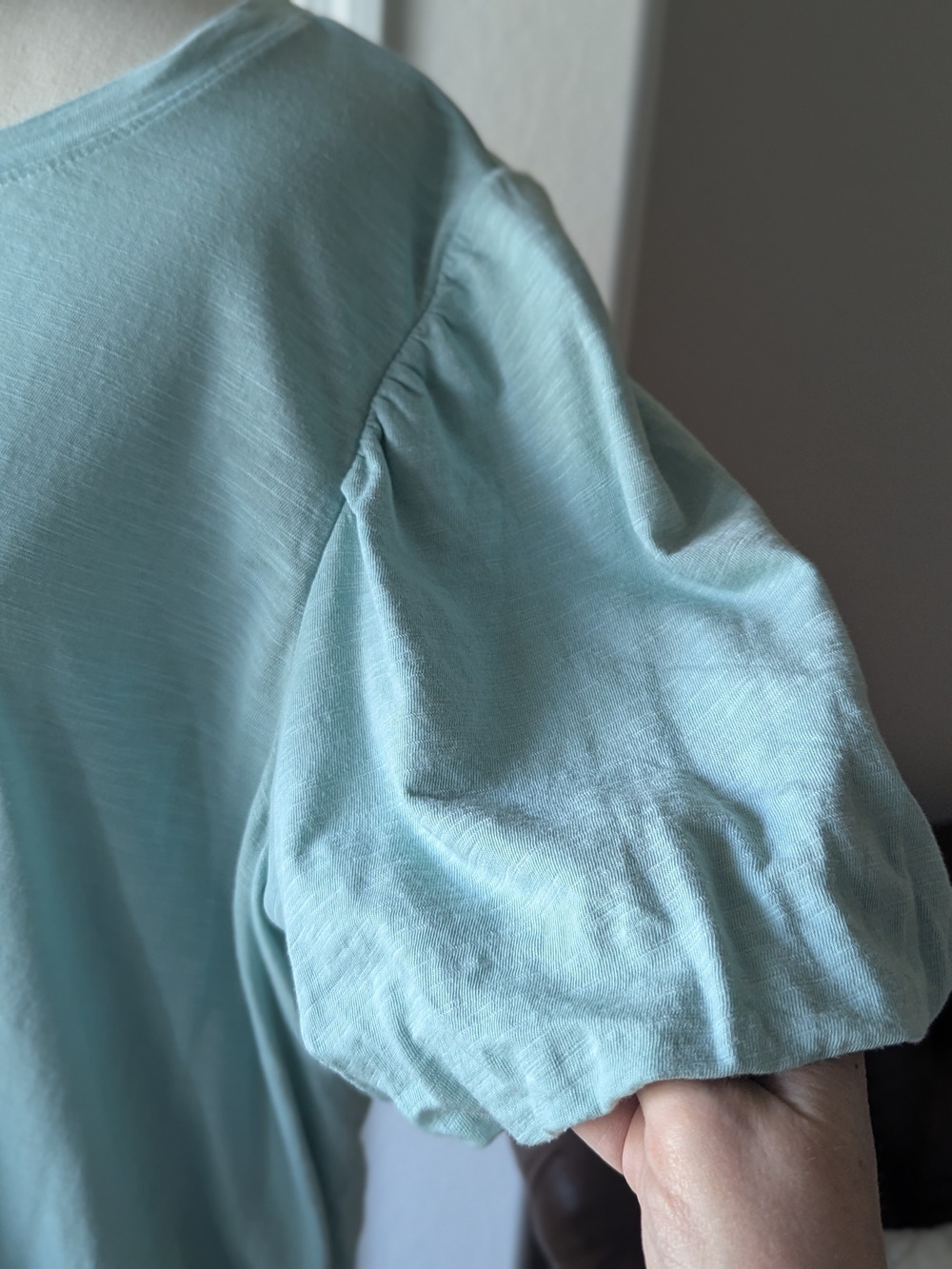 NWT Women’s Puff Sleeve Tee in Light Aqua - Casual Everyday Top